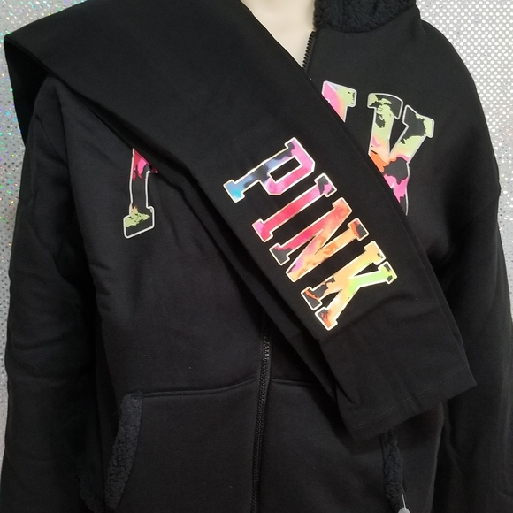 🎄Victoria Secret Tie-Dye Sherpa & Legging set🎄 - Picture 3 of 5